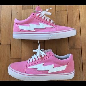 Size 9 Revenge Storm Shoes